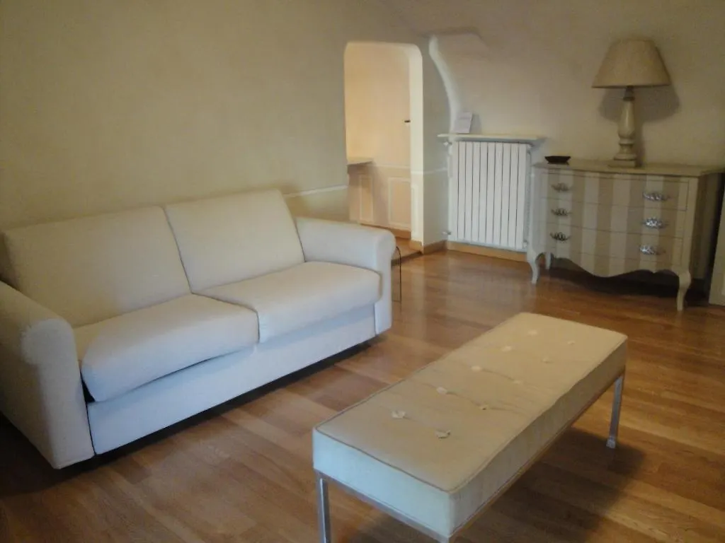 Bed and Breakfast Domus Patrizia Janov Bed & Breakfast